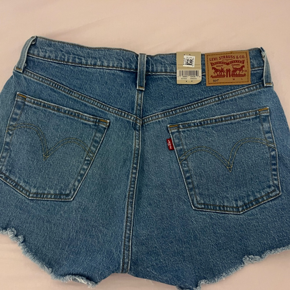 NWT HIGH RISE shorts - Picture 3 of 5